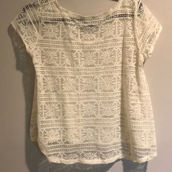 American Eagle white lace top - Picture 4 of 4